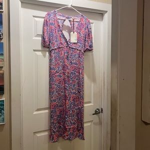 New with tags. Love Stitch short sleeved dress.